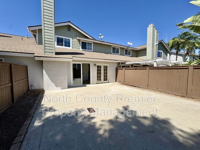 Building Photo - 2995 Lexington Cir