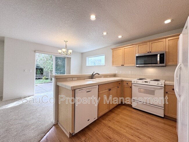 Building Photo - 16933 NW Arizona Dr