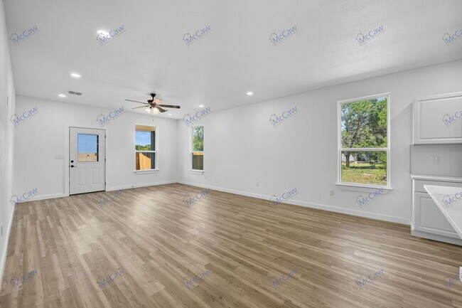 Building Photo - 4302 Mountain Hollow Dr