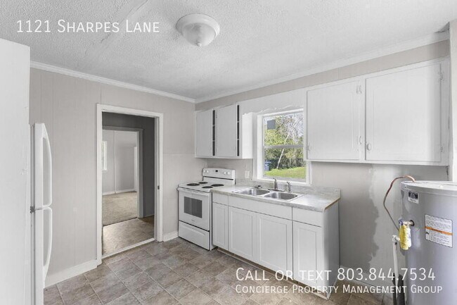 Building Photo - 1121 Sharpes Ln