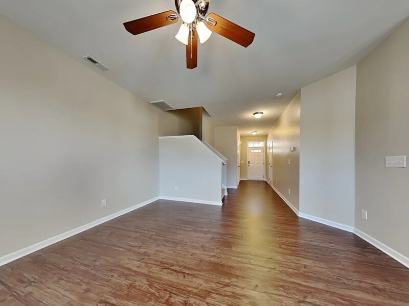 Building Photo - 1433 Ujamaa Dr