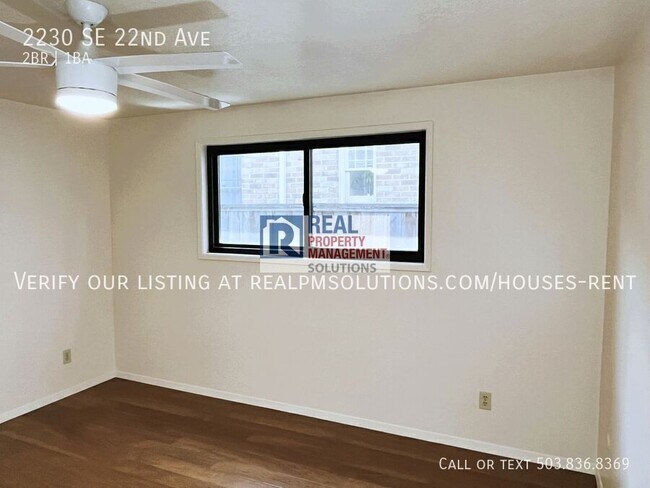 Building Photo - 2230 SE 22nd Ave