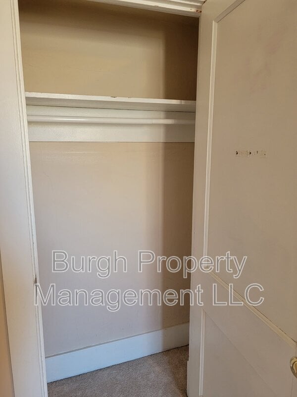 Building Photo - 1316 Justine St