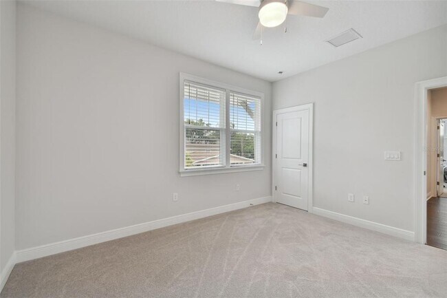 Building Photo - 5700 Interbay Blvd