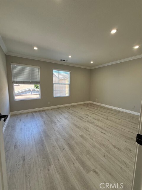 Building Photo - 436 N Placer Privado