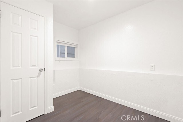 Building Photo - 55305 S Circle Dr