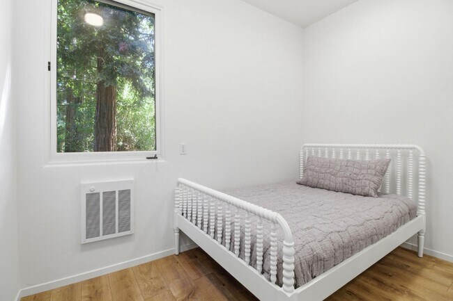 Building Photo - 64 Alejandra Ave