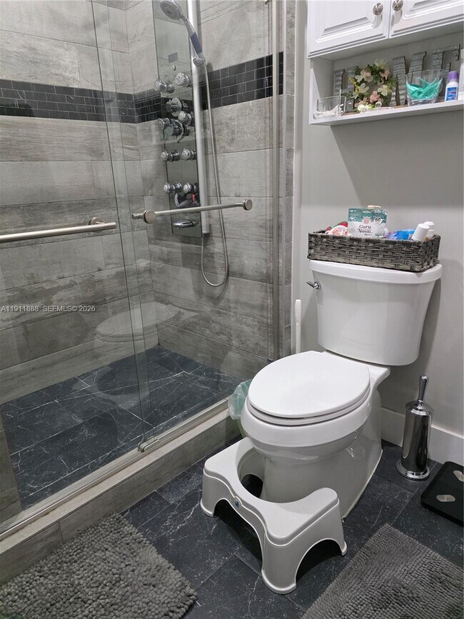 Building Photo - 4972 SW 127th Ave