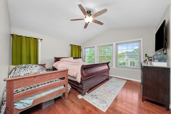 Building Photo - 2227 Avalon Ct S
