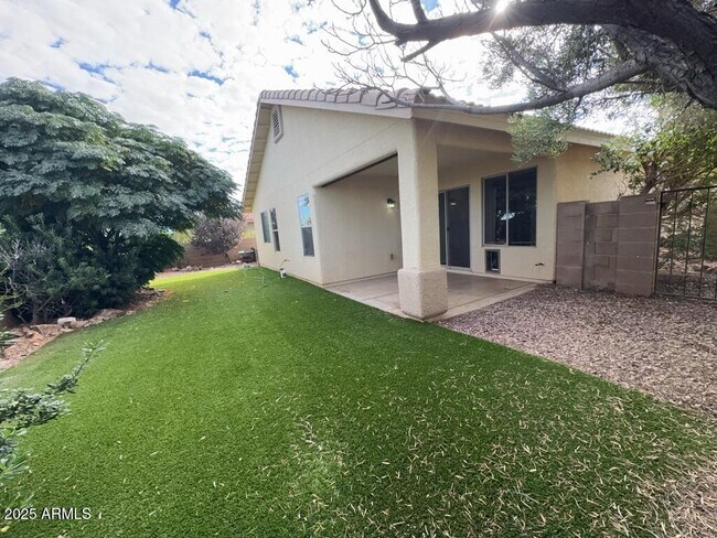 Building Photo - 4651 Big Bend St