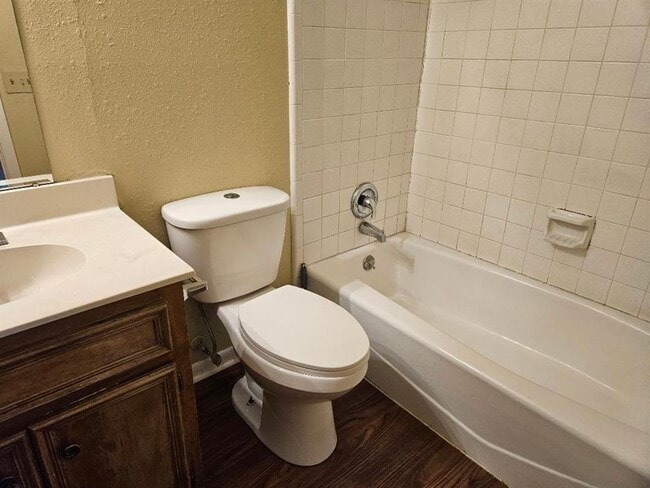 Building Photo - 16 N Ave A