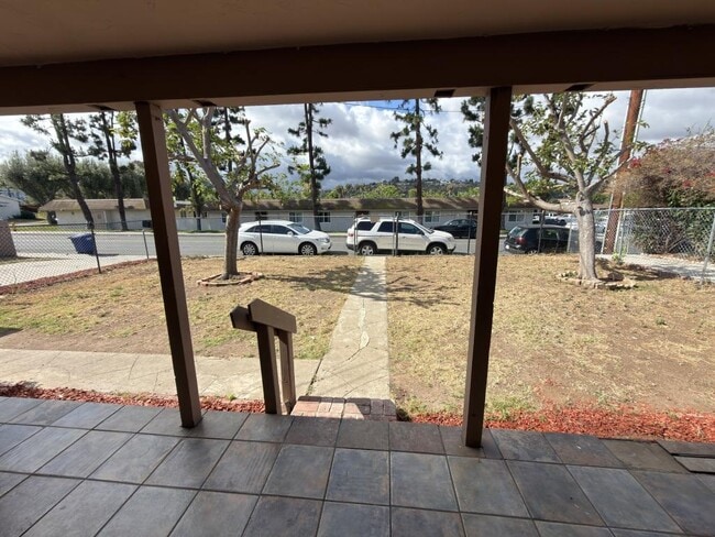 Building Photo - 986 Merritt Dr