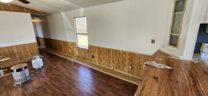 Building Photo - 27511 US-31