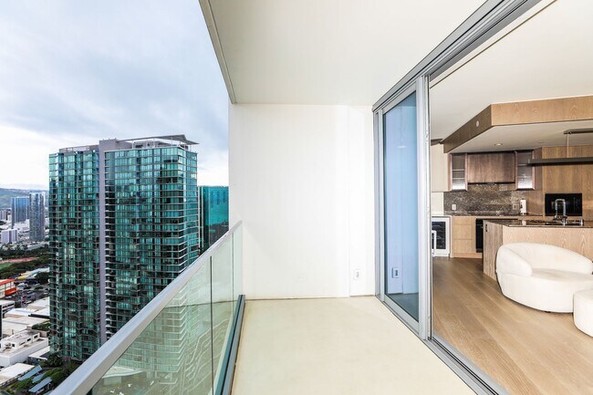 Building Photo - KOULA 2b2b1pkg Ready to Move In!