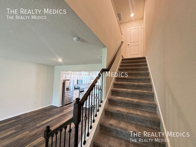 Building Photo - 1375 Painted Bunting Ave