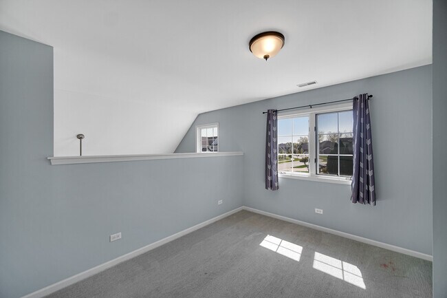 Building Photo - 310 Cornwall Cir