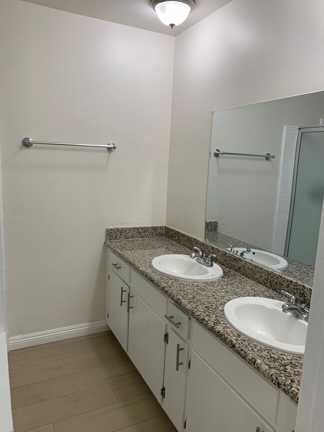 Building Photo - 5000 Coldwater Canyon Ave