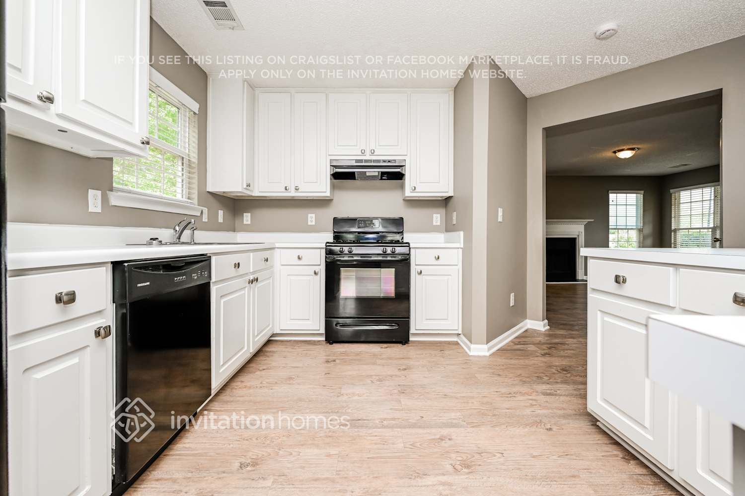 Building Photo - 3048 Pale Moon Pl