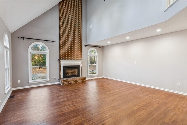 Building Photo - Quiet Coastal VA Yorktown Rental Near Bases