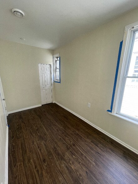 Building Photo - 4509 S Talman Ave