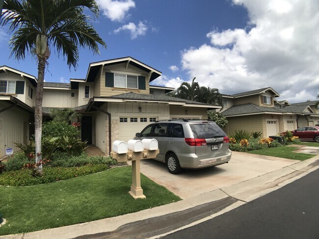 Building Photo - Resort style living! 3 Bed 2 Bath 2Pkg  Ko'Olina Kai Golf Estates