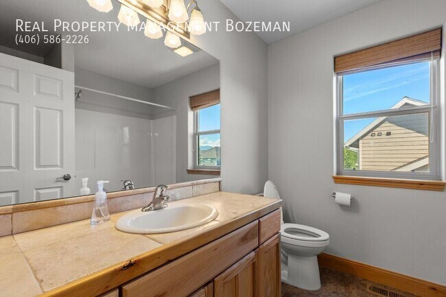 Building Photo - 971 Longbow Ln