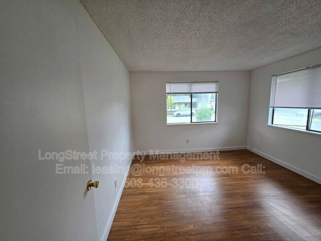 Building Photo - 2711 Newton St