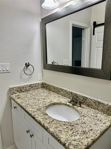 Building Photo - 4800 W Lovers Ln