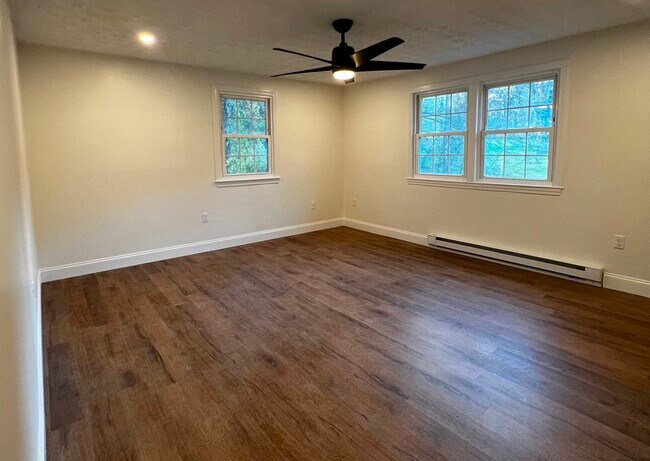 Building Photo - 16 Boulder Dr