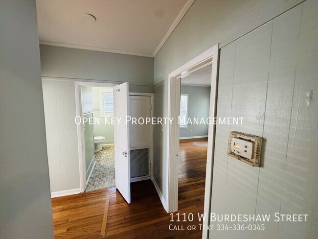 Building Photo - 1110 W Burdeshaw St