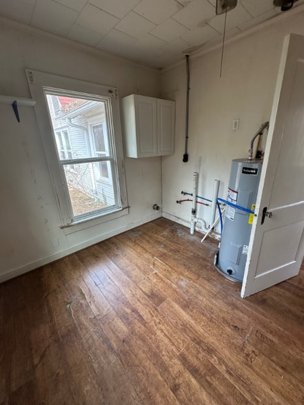 Building Photo - 513 W Harrison St