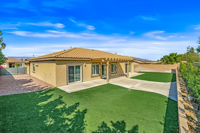 Building Photo - 1267 Oro Ridge