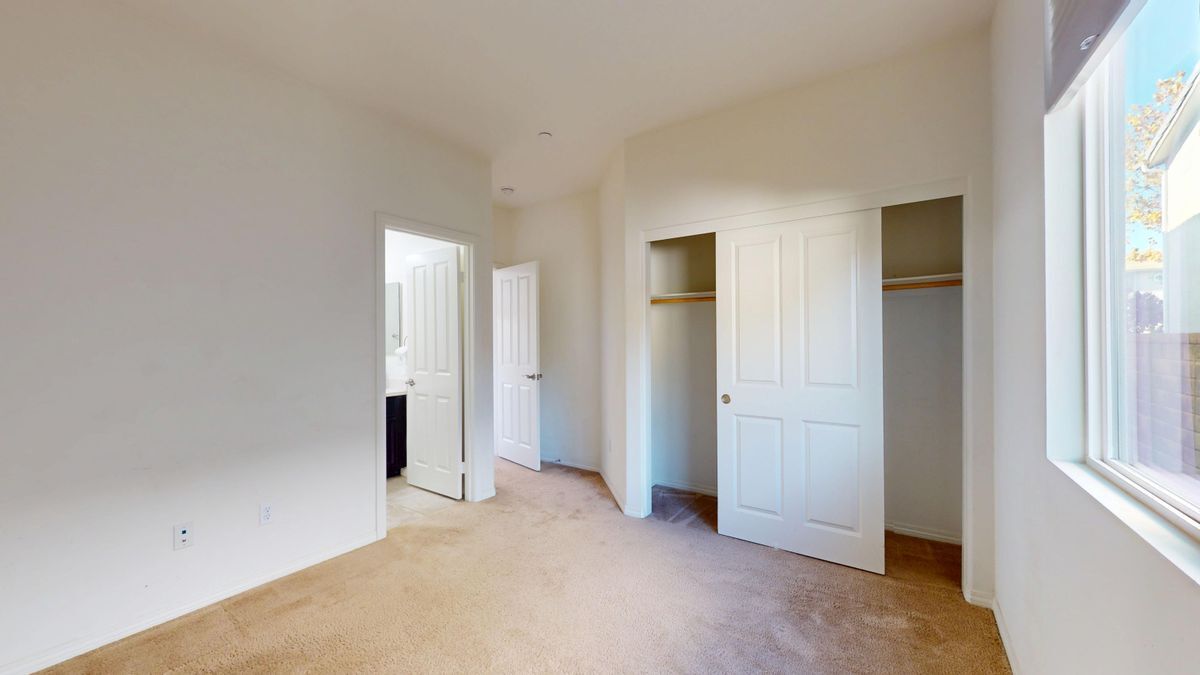 Building Photo - 28620 Vista Del Rio Dr