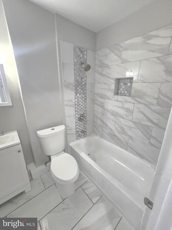 Building Photo - 402 N Curley St