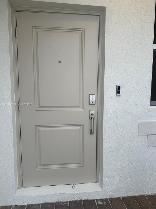 Primary Photo - 2534 SE 27th Dr