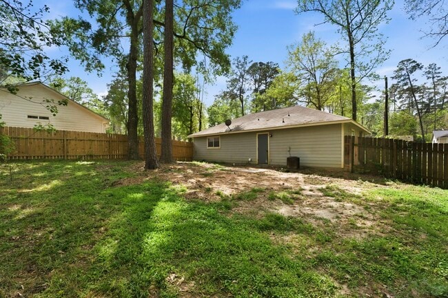 Building Photo - 12322 Royal Lake Dr