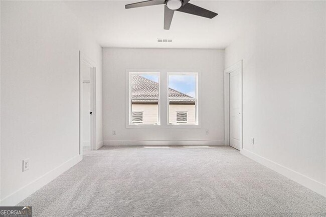 Building Photo - 7043 Foundry Dr