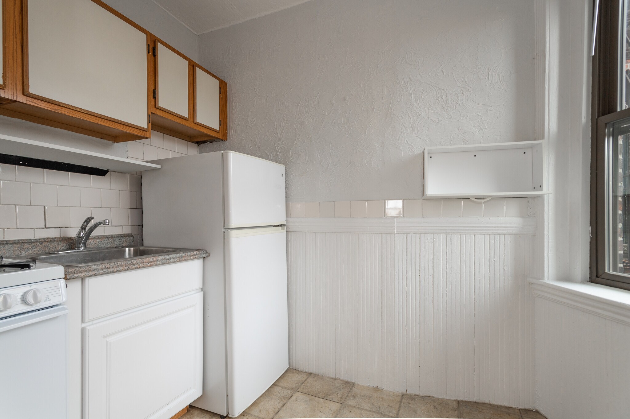 Building Photo - 83 Myrtle St