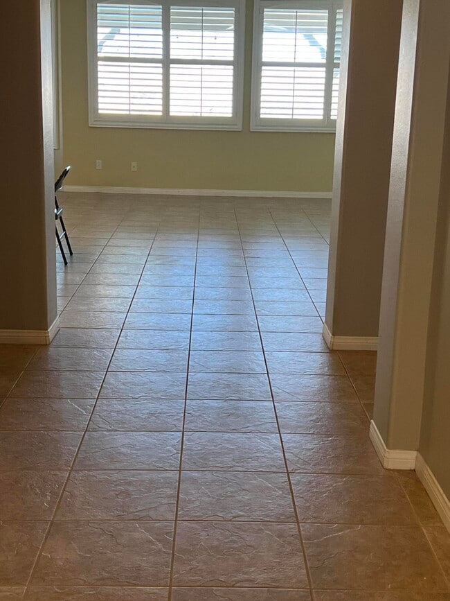 Building Photo - 41530 Yew St