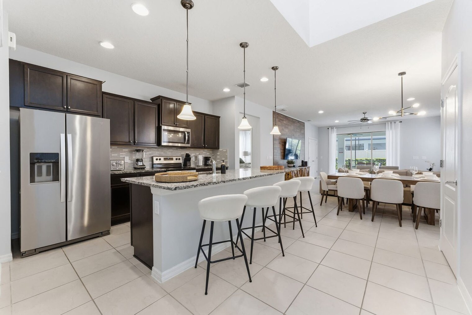 Building Photo - 8914 Zurich Ln