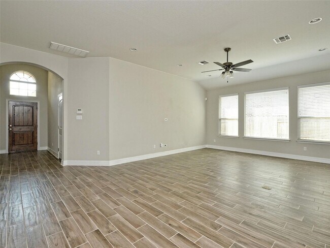Building Photo - 3724 Lunet Ring Way