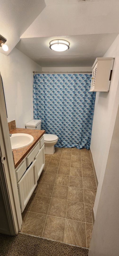 Building Photo - 8309 NE St Johns Rd