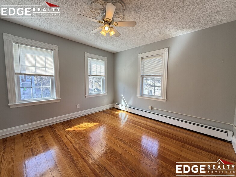 Building Photo - 135 Nonantum St