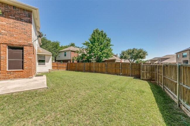 Building Photo - 9121 Portage Ln