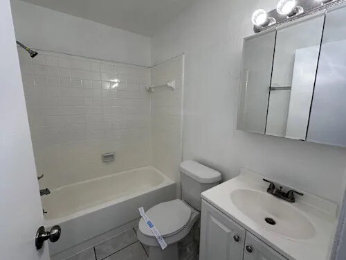 Building Photo - 1935 Bridlewood Way