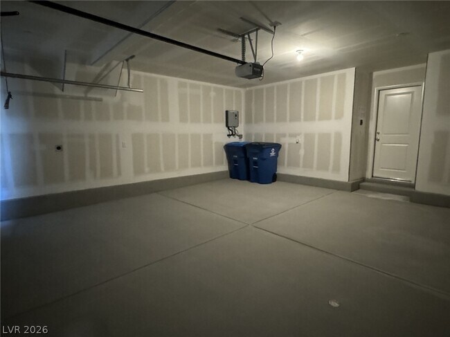 Building Photo - 5012 Apple Mesa Ave