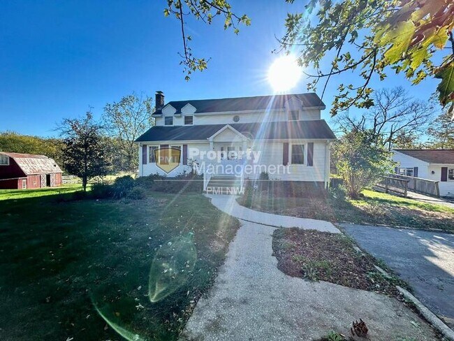 Building Photo - 12419 Cedar Lake Rd