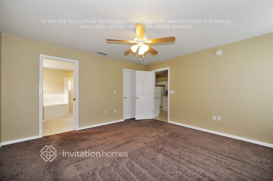 Building Photo - 4588 Great Blue Heron Dr