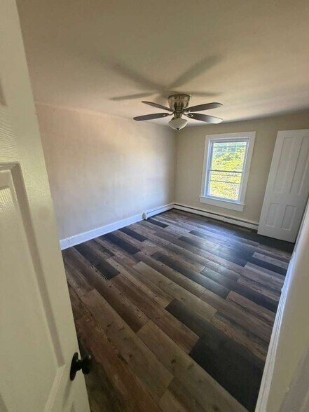 Building Photo - 826 Saint Marys Ave