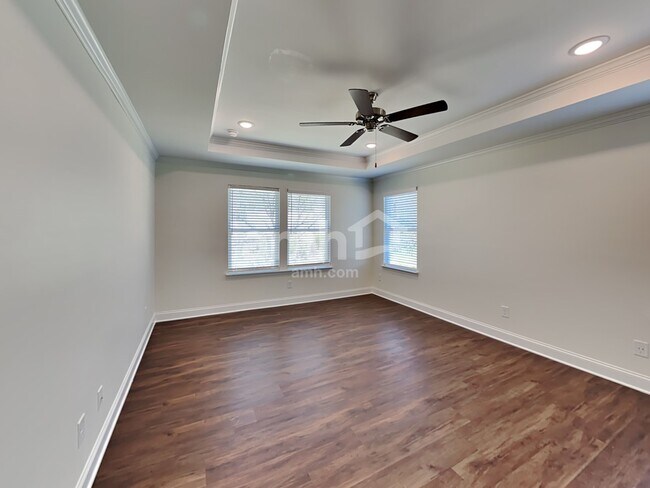 Building Photo - 5222 Blue Mountain Dr